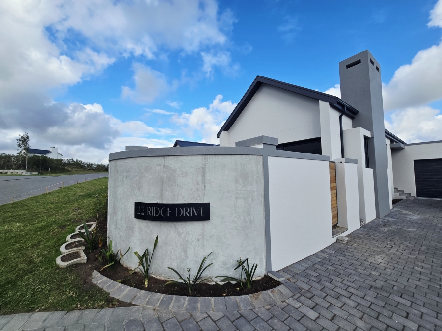 3 Bedroom Property for Sale in Kingswood Golf Estate Western Cape